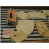 Image 5 : Lot of 33 Vintage Linen and Doilies