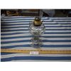 Image 3 : Clear Glass Oil Lamp *no chimney; missing one clip