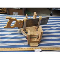 Mitre Box with Saw