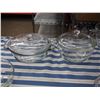 Image 5 : Lot of Clear Glass Bowls, Casseroles, 2L Measuring Cup