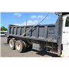 Image 10 : 1990 Ford L9000 Tandem Axle Dump Truck (Runs Drives Dumps See Video)