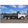 Image 2 : 1990 Ford L9000 Tandem Axle Dump Truck (Runs Drives Dumps See Video)