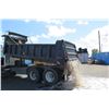 Image 41 : 1990 Ford L9000 Tandem Axle Dump Truck (Runs Drives Dumps See Video)