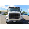 Image 6 : 1990 Ford L9000 Tandem Axle Dump Truck (Runs Drives Dumps See Video)
