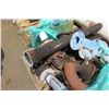 Image 2 : Contents of Pallet: Metal Pipe Fittings