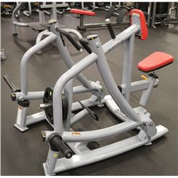 MATRIX PLATE LOADED SEATED ROW