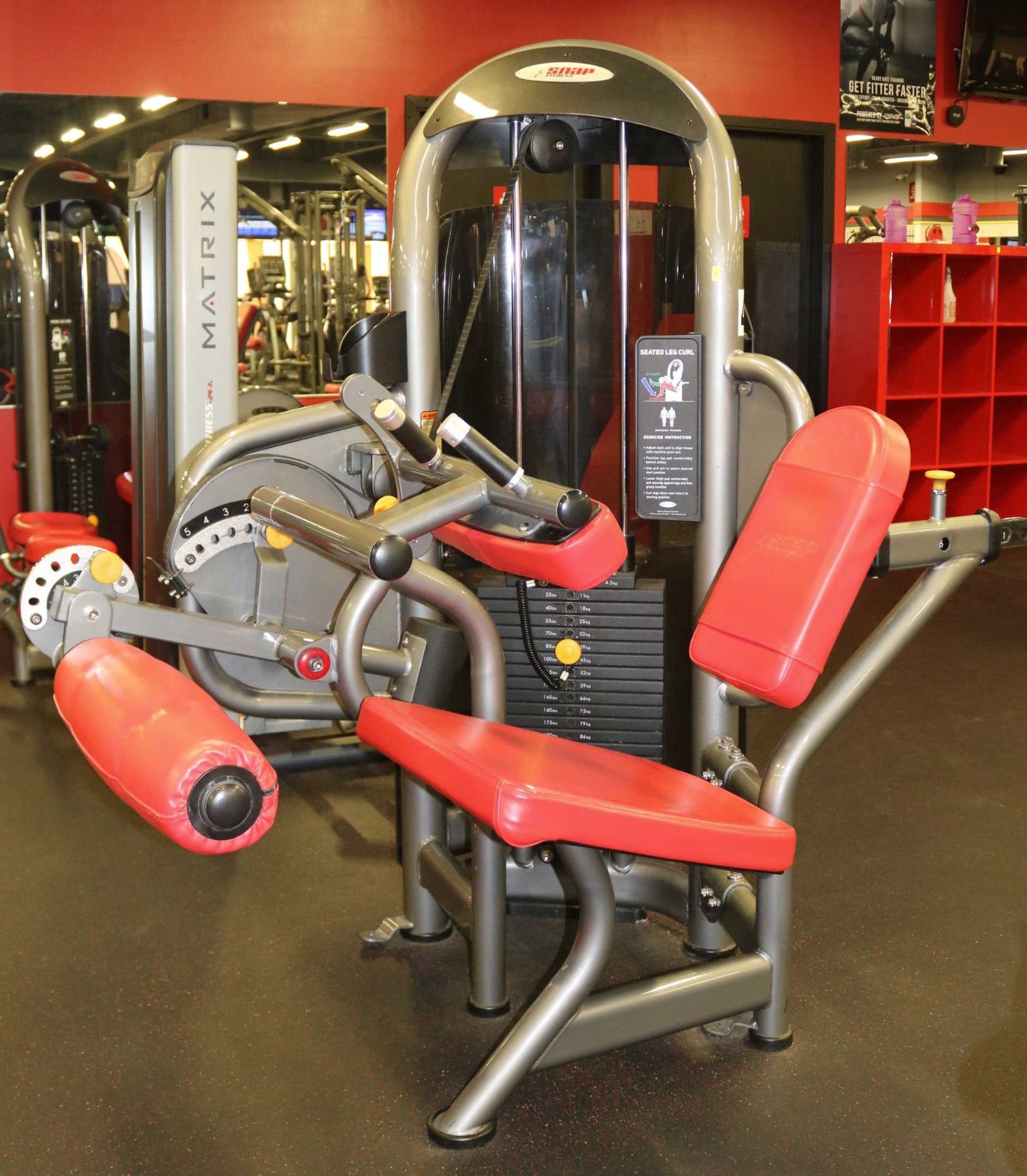 MATRIX SEATED LEG CURL MACHINE