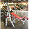 Image 1 : MATRIX OLYMPIC INCLINE BENCH