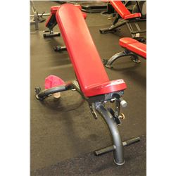 MATRIX FLAT INCLINE BENCH