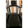 Image 1 : MATRIX ULTIMATE DECK TREADMILL