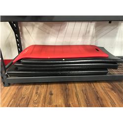 LOT WITH 7 EXERCISE MATS