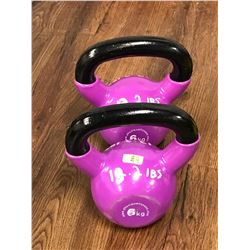 PAIR OF KETTLE BELLS 6KG