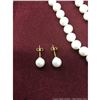 Image 1 : Elegant Matching Pearl Necklace And Earrings