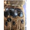 Image 12 : Army Combat Gloves (Knife and camo for demo purposes only and not included)
