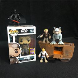 COLLECTIBLE STAR WARS TOY LOT