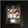 Image 1 : CUSTOM FRAMED 16 X 20 WAYNE GRETZKY DISPLAY WITH AUTOGRPHED INDEX CARD INCAPSULATED