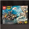 Image 1 : Lego DC Superheroes 76118 Batman Vs Mr. Freeze Batcycle Battle