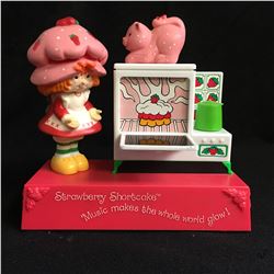 Vintage Strawberry Shortcake Oven Baking Radio (1982)