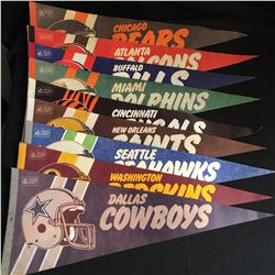 VINTAGE NFL PENNANTS LOT