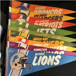 VINTAGE NFL PENNANTS LOT