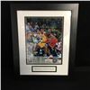 Image 1 : KOBE BRYANT & MICHAEL JORDAN FRAMED BASKETBALL PHOTO