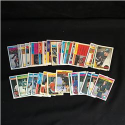 VINTAGE HOCKEY CARD LOT