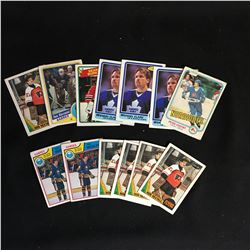 VINTAGE HOCKEY CARD LOT