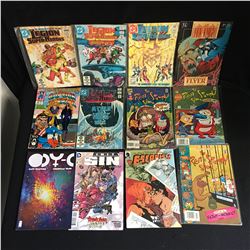 SUPERHERO COMIC BOOK LOT