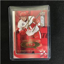 PAVEL DATSYUK SIGNED UD HOCKEY CARD