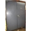 Image 4 : APPROX. 5' X 7' GREY CABINET C/W CONTENTS (BOLTS, AIR TOOLS, DRILL BITS, CHAIN HOOKS & SCREWS)