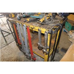 APPROX. 24" X 40" ROLLING TABLE C/W VISE, APPROX 10 PIPE WRENCHES, 5 CRESENT WRENCHES & 4 PRY BARS