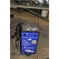 NAPA BATTERY CHARGER