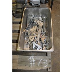 TRAY C/W APPROX. 15 CRESENT WRENCHES