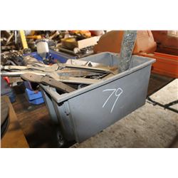 TRAY OF CLAMPS, WIRE BRUSHES & HAMMERS