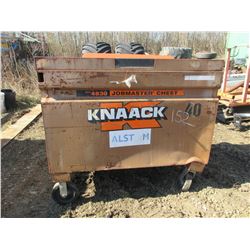 40" X 30" KNAACH BOX