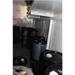 31 PAILS OF SYNTHETIC FLUID (20L) (SOME ARE FULL)