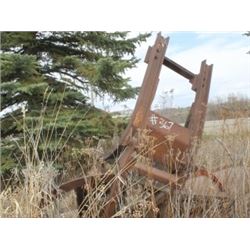 SNOW BLADE & 3 ROUND HEATERS