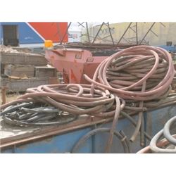 QUANTITY OF AIR HOSE ON TOP OF TRUCK BED