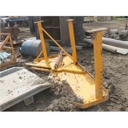 3 LEG HYDRAULIC TABLE