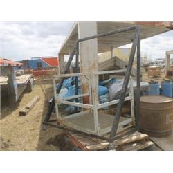 ROLLING BLACK FRAME & GREY FORKLIFT LIFT