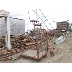 6' ROLLING LADDER & 4 WHEEL CART