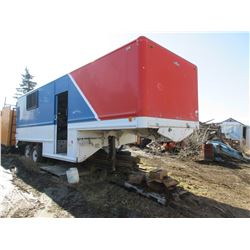 1984 GRUMAN RED/BLUE FIFTH WHEEL 27' TRAILER