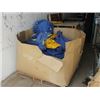 Image 1 : PALLET OF COVERALLS IN YELLOW VAN
