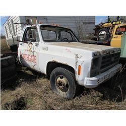 GMC 1 TON TRUCK