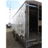 Image 14 : 1994 FEATHERLITE GOOSENECK STOCK TRAILER