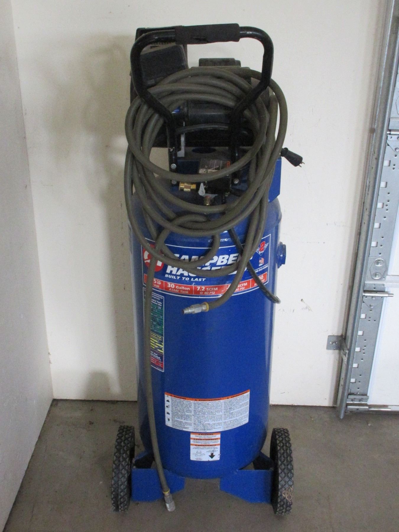 Campbell Hausfield 30 Gallon Upright Air Compressor 6.25 HP 130PSI