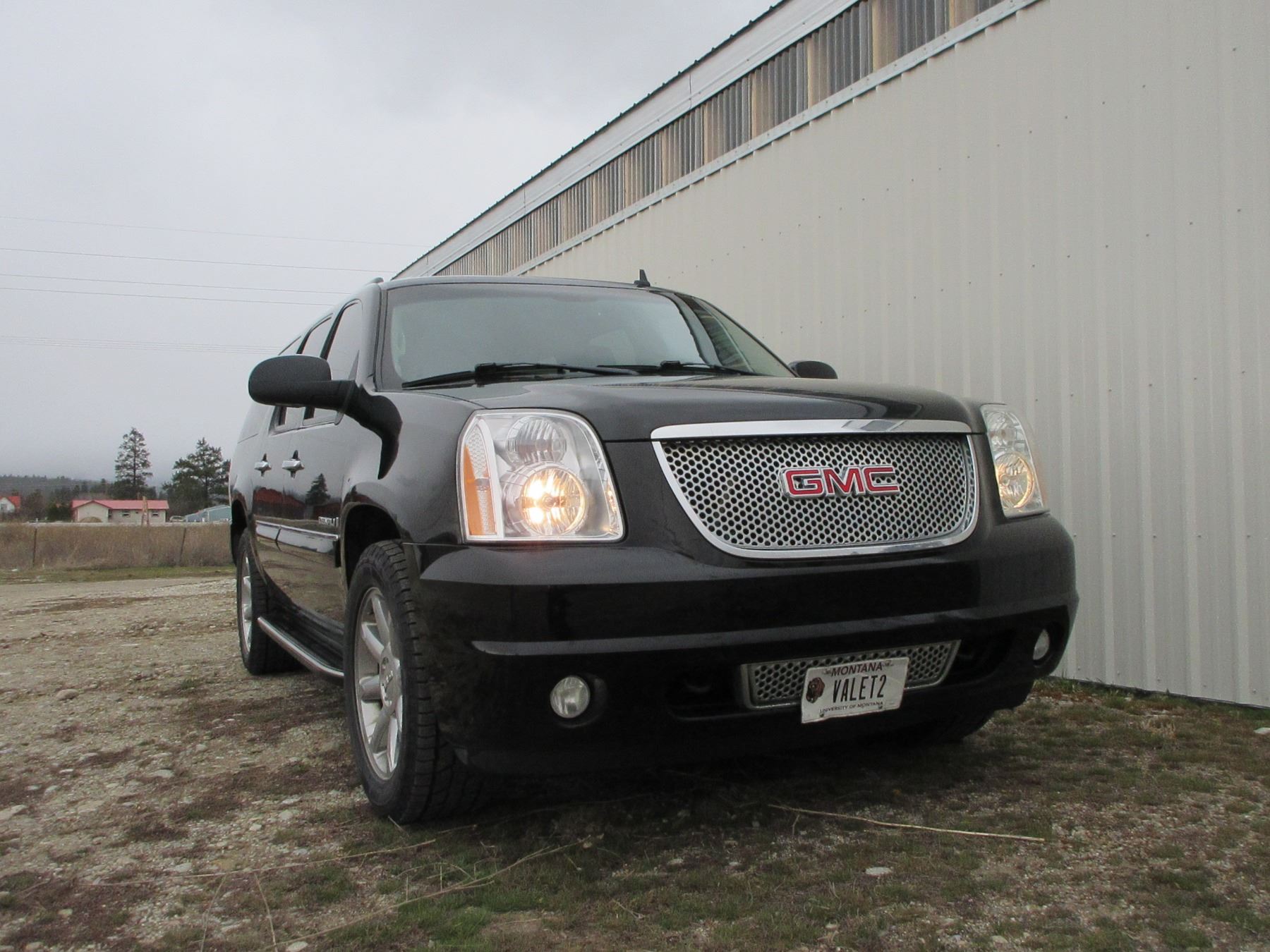 2007 GMC Yukon Denali XL(Extra Length) SUV 4X4 New 3000 Air