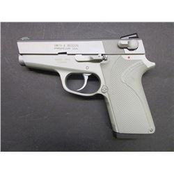 Smith and Wesson Model 3913 Lady Smith Semi Automatic Hand Gun- 9MM- 3.5  Barrel- Like New Condition