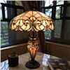 Image 3 : Tiffany-style Stained Glass Table Lamp