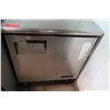 Image 2 : Everest Refrigeration ETBR1 Solid Door Undercounter Refrigerator 27.5"W x 31.5" x 35"H